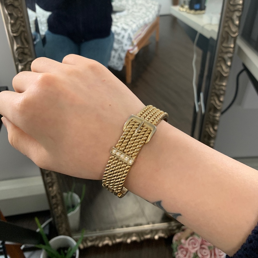 Gold tone vintage bracelet